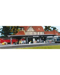 Stasjoner og jernbanebygninger (Faller), , FAL120200