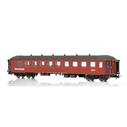 Topline Personvogner, NMJ Topline model of the NSB CB3 Type 2 21235 Childrens coach ”Barnetoget” with family seating areas in the red/black livery., NMJT132.305