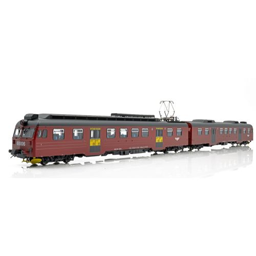 Topline Lokomotiver, NMJ Topline modell av NSB BM69.015 - BS69.615 motorvognsett i nydesign rødt/sort med sorte dører og gule månedskortmerker, DCC digital med lyd., NMJT84.202